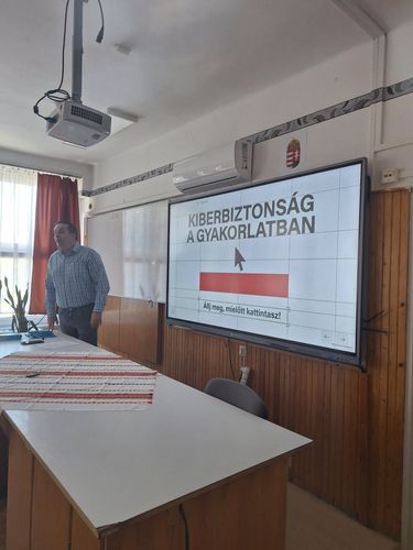 Kiberbiztonsági előadás